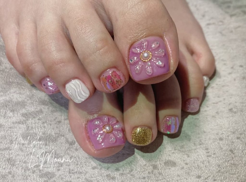 お客様nail?? ??by @lmoana_chisa.ぷっくりお花ネイル◆Foot＊やり放題 ¥6,900.⫘⫘⫘⫘⫘⫘⫘⫘⫘⫘⫘⫘⫘Nail salon L&